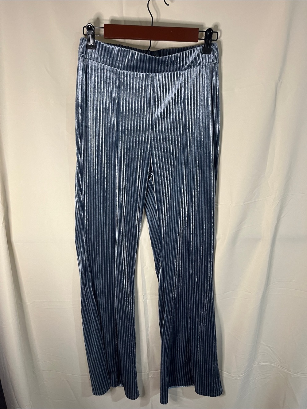 SHEIN Blue Velvet Pleated Bell Bottom Pants